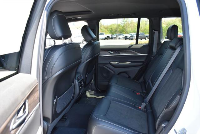 2026 Jeep Grand Cherokee Altitude 4x4