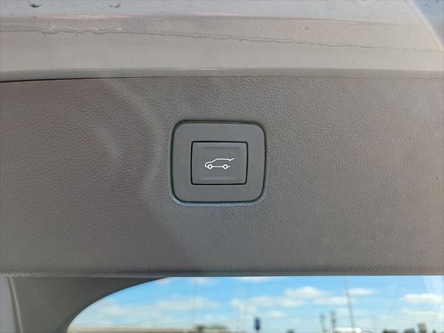 2026 Buick NV Preferred FWD