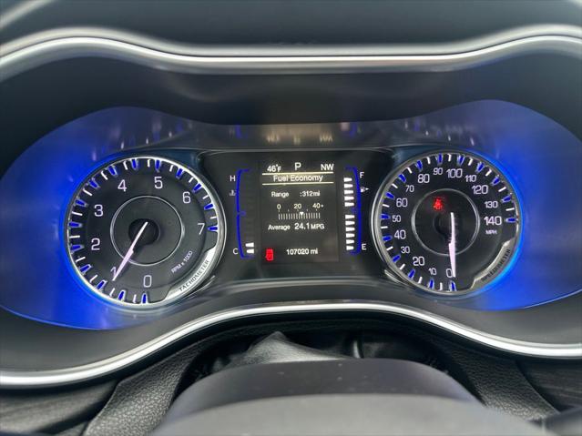 2017 Chrysler 200 Limited Platinum