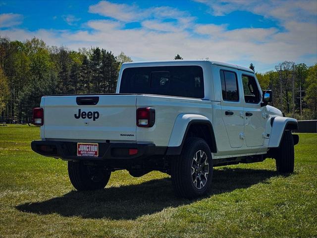 2026 Jeep Gladiator GLADIATOR SAHARA 4X4