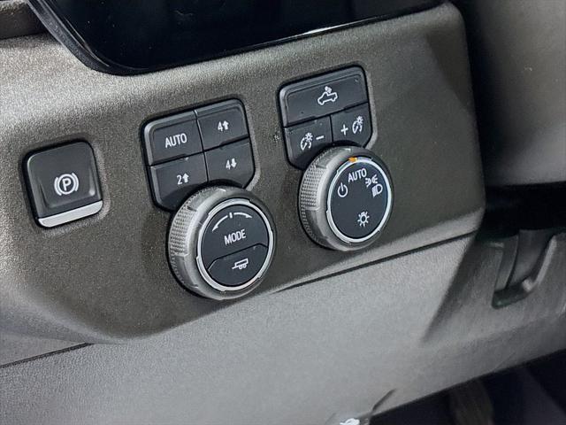 Used 2024 Chevrolet Silverado 1500 4WD Crew Cab Short Bed LT For Sale in Olive Branch, MS