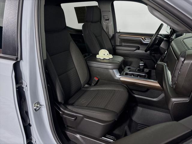 Used 2024 Chevrolet Silverado 1500 4WD Crew Cab Short Bed LT For Sale in Olive Branch, MS