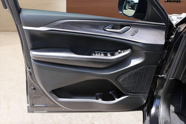2023 Jeep Grand Cherokee Limited 4x2