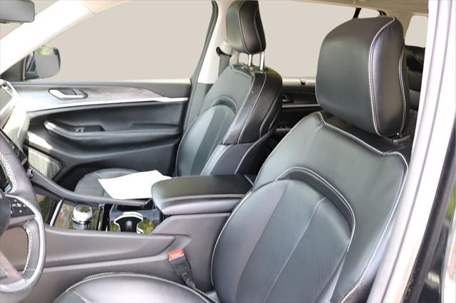 2023 Jeep Grand Cherokee Limited 4x2