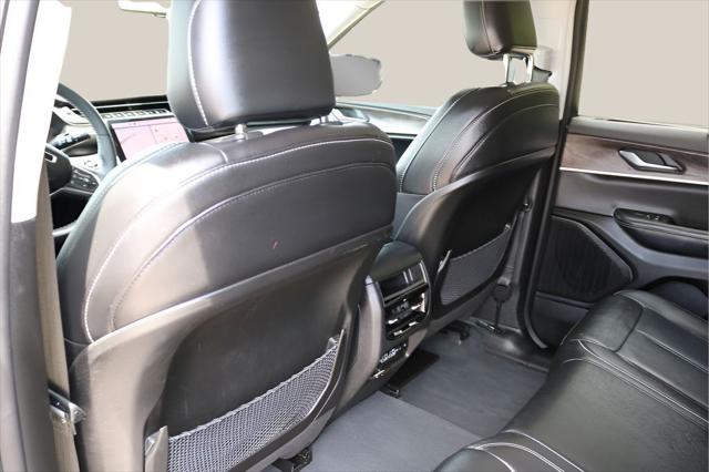 2023 Jeep Grand Cherokee Limited 4x2