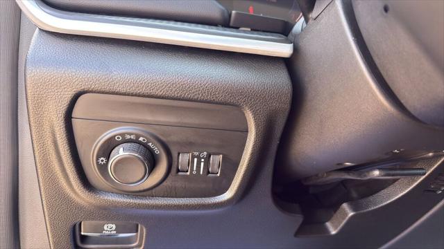 2024 Jeep Grand Cherokee L Laredo 4x2