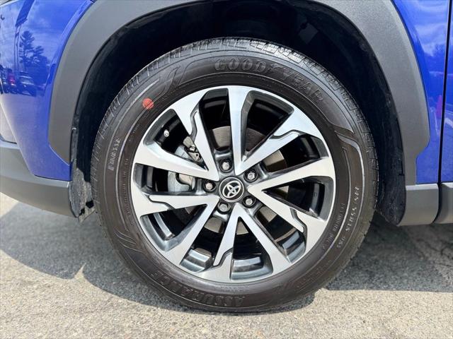 2024 Toyota Corolla Cross XLE