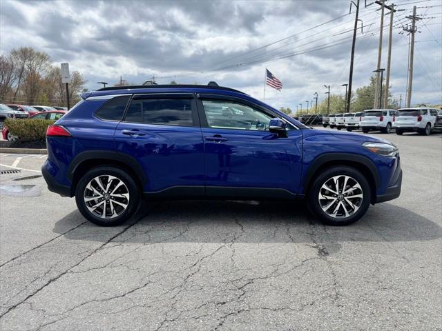 2024 Toyota Corolla Cross XLE