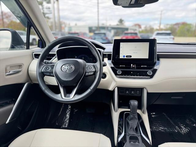 2024 Toyota Corolla Cross XLE