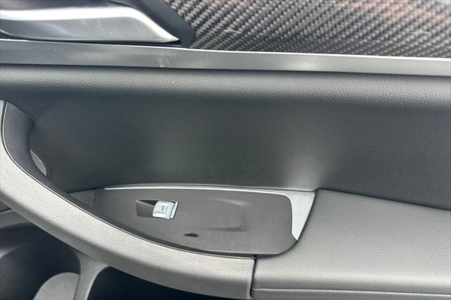2023 BMW X4 M40i