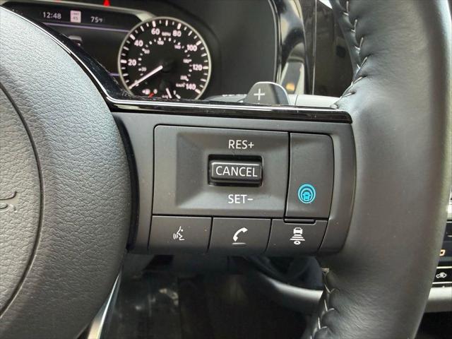 2025 Nissan Pathfinder SL 4WD