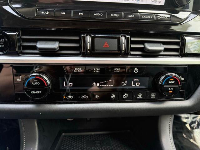 2025 Nissan Pathfinder SL 4WD