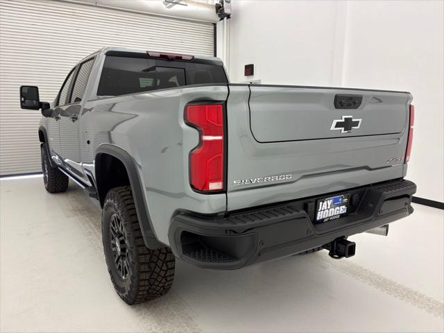 2026 Chevrolet Silverado 2500HD Crew Cab, Standard Bed, XR2, 4WD