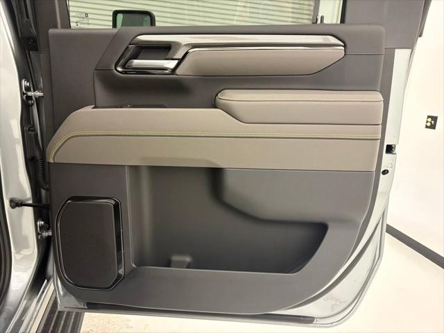 2026 Chevrolet Silverado 2500HD Crew Cab, Standard Bed, XR2, 4WD