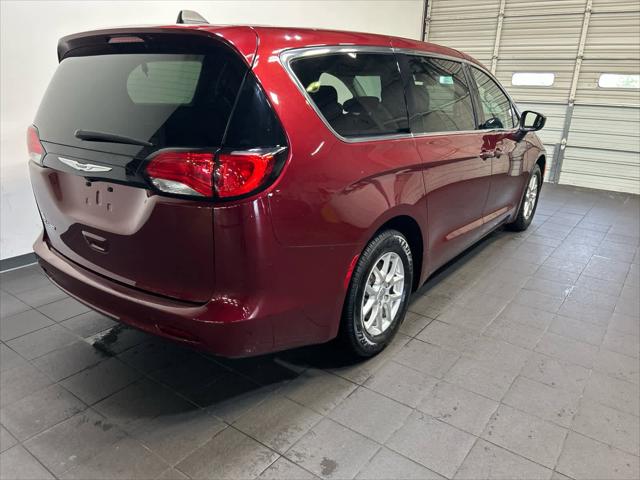 2023 Chrysler Voyager LX 2023 Chrysler Voyager LX