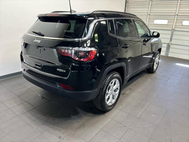 2024 Jeep Compass Latitude 4x4 2024 Jeep Compass Latitude 4x4