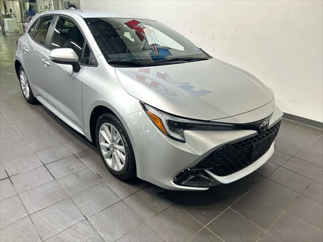 2025 Toyota Corolla Hatchback SE