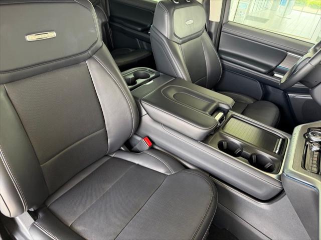 2025 Ford Expedition Platinum MAX