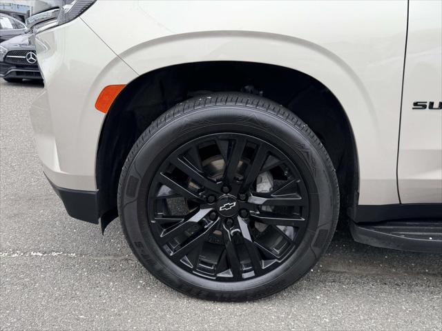 2023 Chevrolet Suburban 4WD Premier