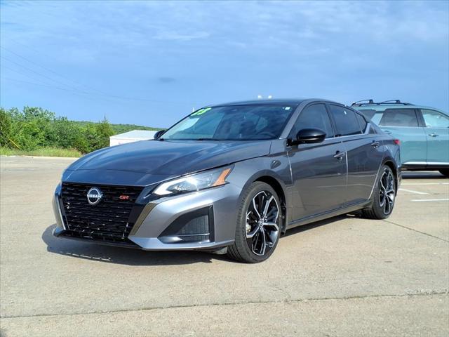 2023 Nissan Altima SR FWD