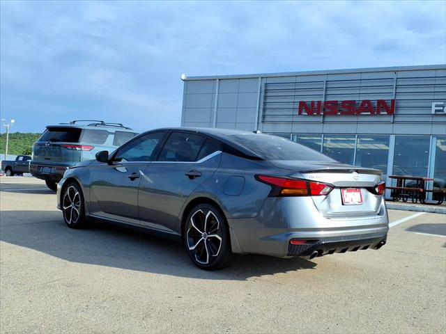 2023 Nissan Altima SR FWD