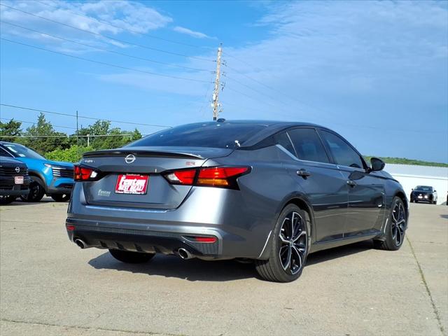 2023 Nissan Altima SR FWD