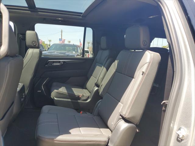 2026 Chevrolet Suburban RST, 4WD