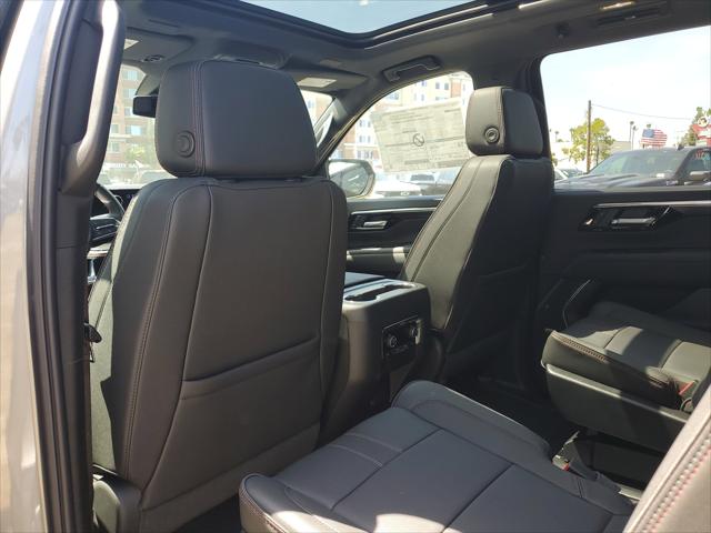 2026 Chevrolet Suburban RST, 4WD