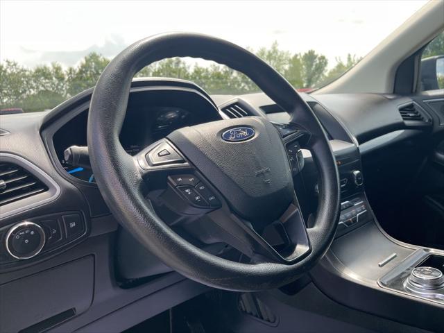 2020 Ford Edge SE