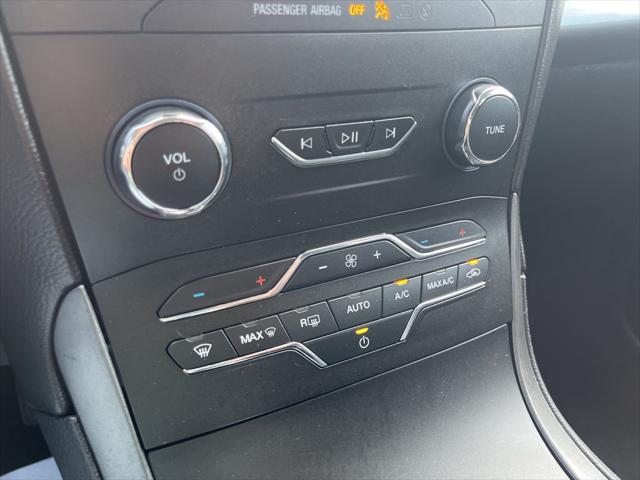 2020 Ford Edge SE