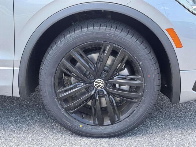 2022 Volkswagen Tiguan 2.0T SE R-Line Black