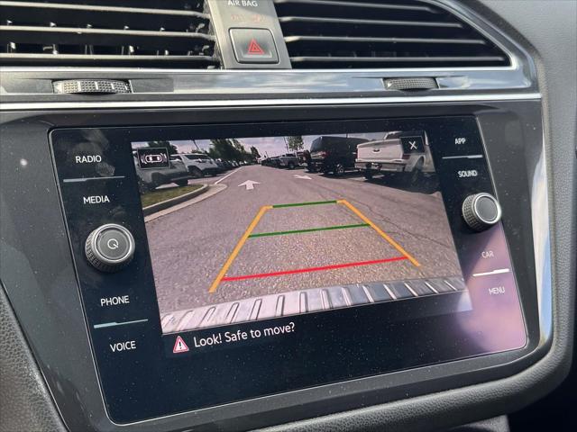 2022 Volkswagen Tiguan 2.0T SE R-Line Black