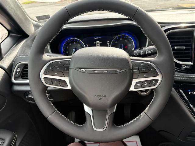 2027 Chrysler Pacifica Select AWD