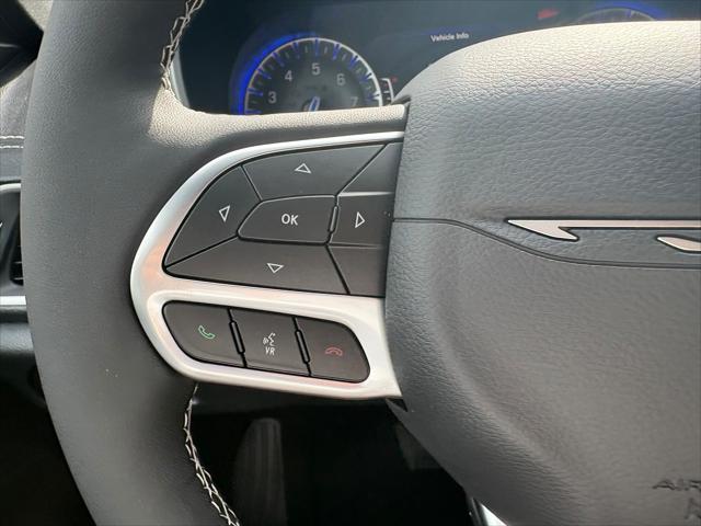 2027 Chrysler Pacifica Select AWD