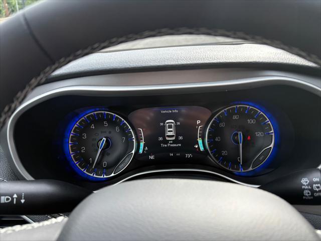2027 Chrysler Pacifica Select AWD