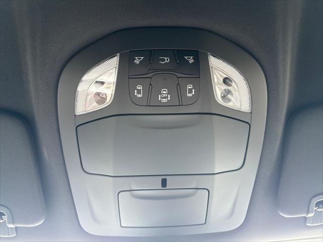 2027 Chrysler Pacifica Select AWD