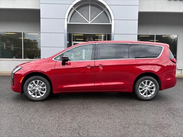 2027 Chrysler Pacifica PACIFICA SELECT AWD