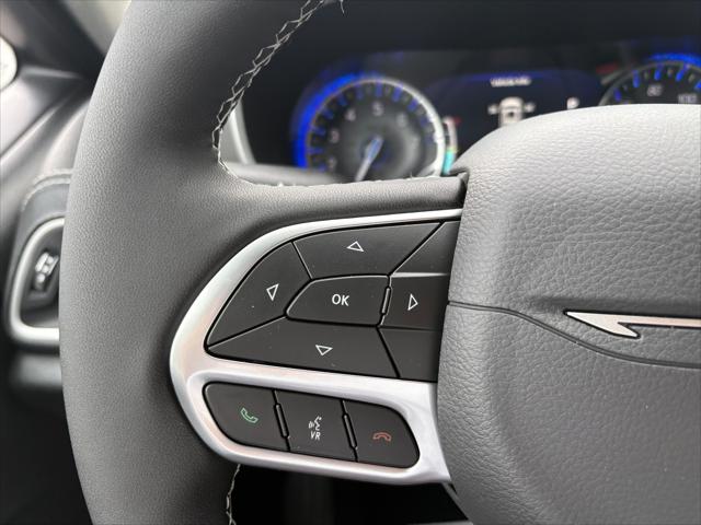 2027 Chrysler Pacifica Select AWD