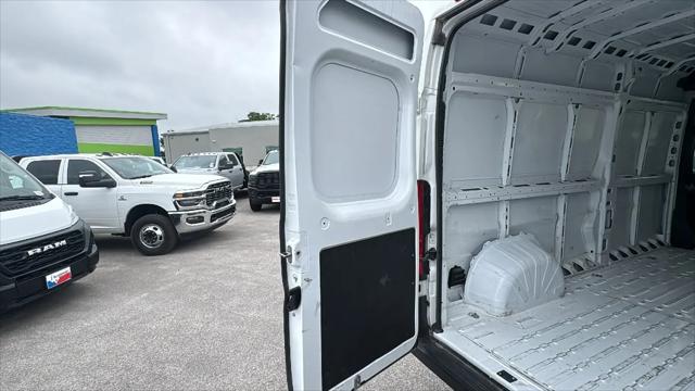 2025 Ram ProMaster 2500 Cargo Van Tradesman High Roof 159" WB w/Pass Seat