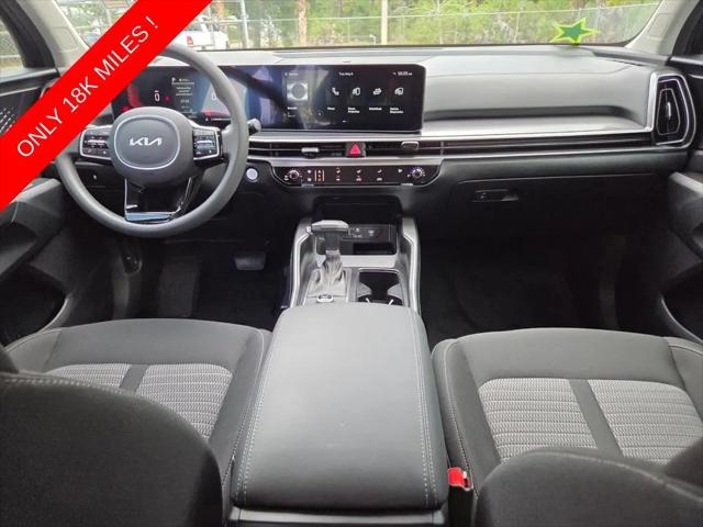 2025 Kia Sorento LX