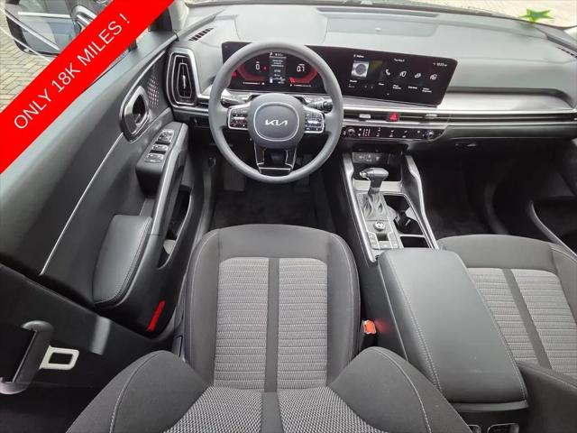 2025 Kia Sorento LX
