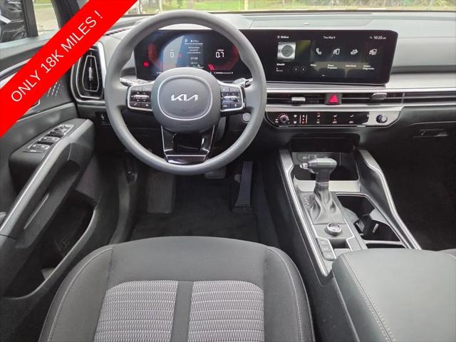 2025 Kia Sorento LX