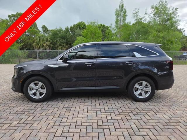 2025 Kia Sorento LX