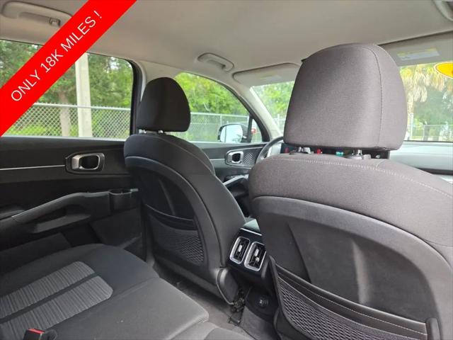 2025 Kia Sorento LX