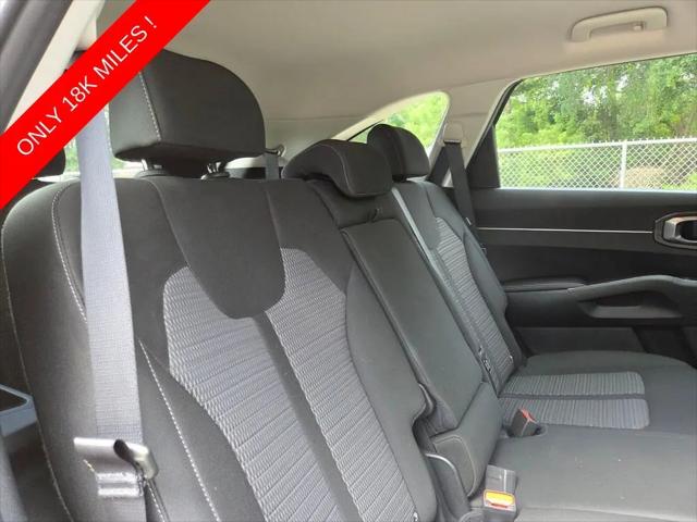 2025 Kia Sorento LX