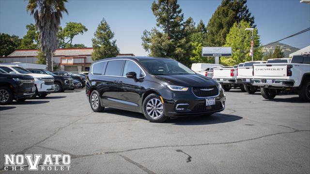 2024 Chrysler Pacifica Hybrid Select for sale in Novato, CA