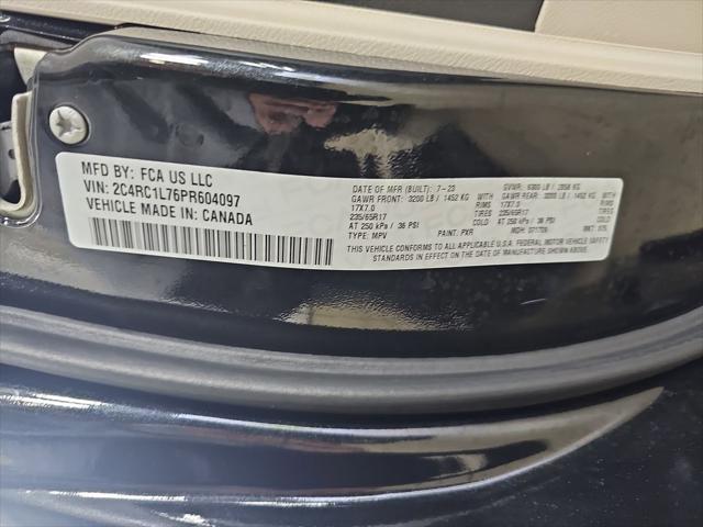 2023 Chrysler Pacifica Hybrid Touring L