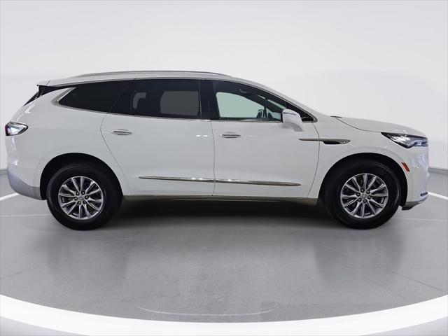 2023 Buick Enclave Essence AWD