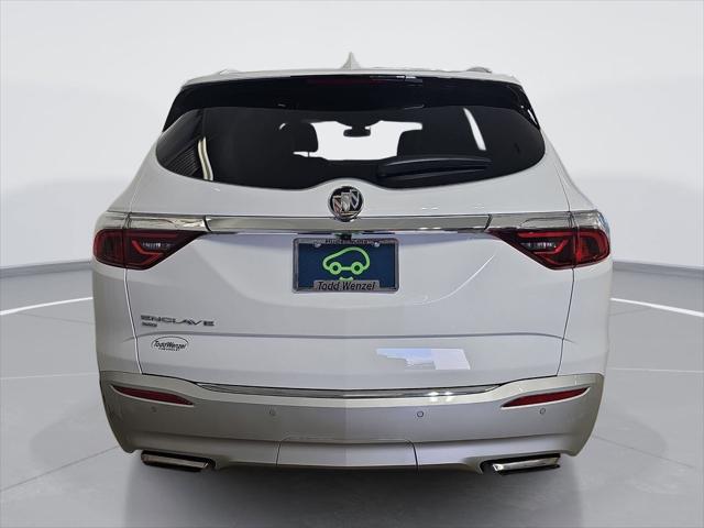 2023 Buick Enclave Essence AWD