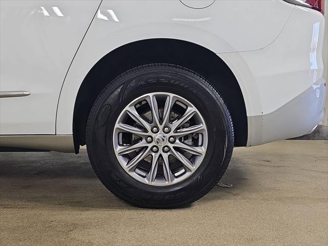2023 Buick Enclave Essence AWD